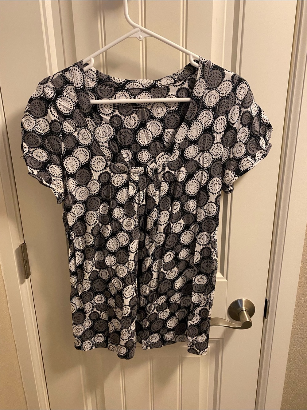 Elle L Top Black White Gray Large Blouse Short Sleeve Shirt Lg